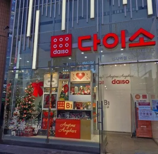 Sinsa Still - 5 Minutes From Sinsa Station, 8 Minutes From Nonhyeon Station, 5 Minutes From Airport Bus, Luggage Storage, Adult Hospital, Business Trip, Hangang Park, Convenient Transportation